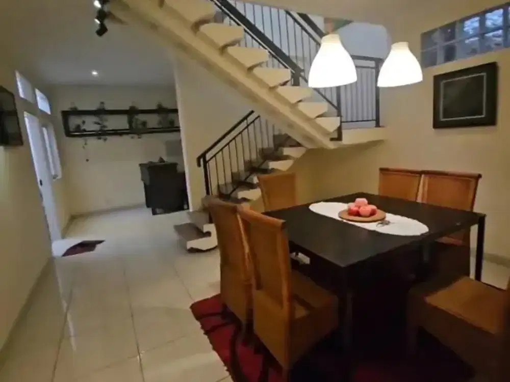Rumah Pusat Kota Simpang 5 Asia Afrika Sunda Gatsu Karapitan