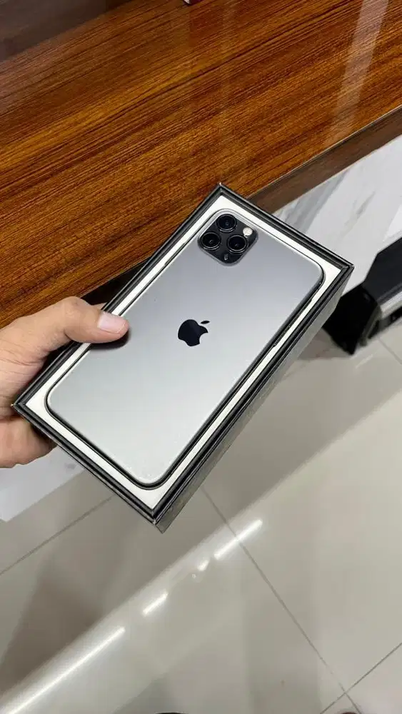 iPhone 11 Promax 256 gb ex iBox