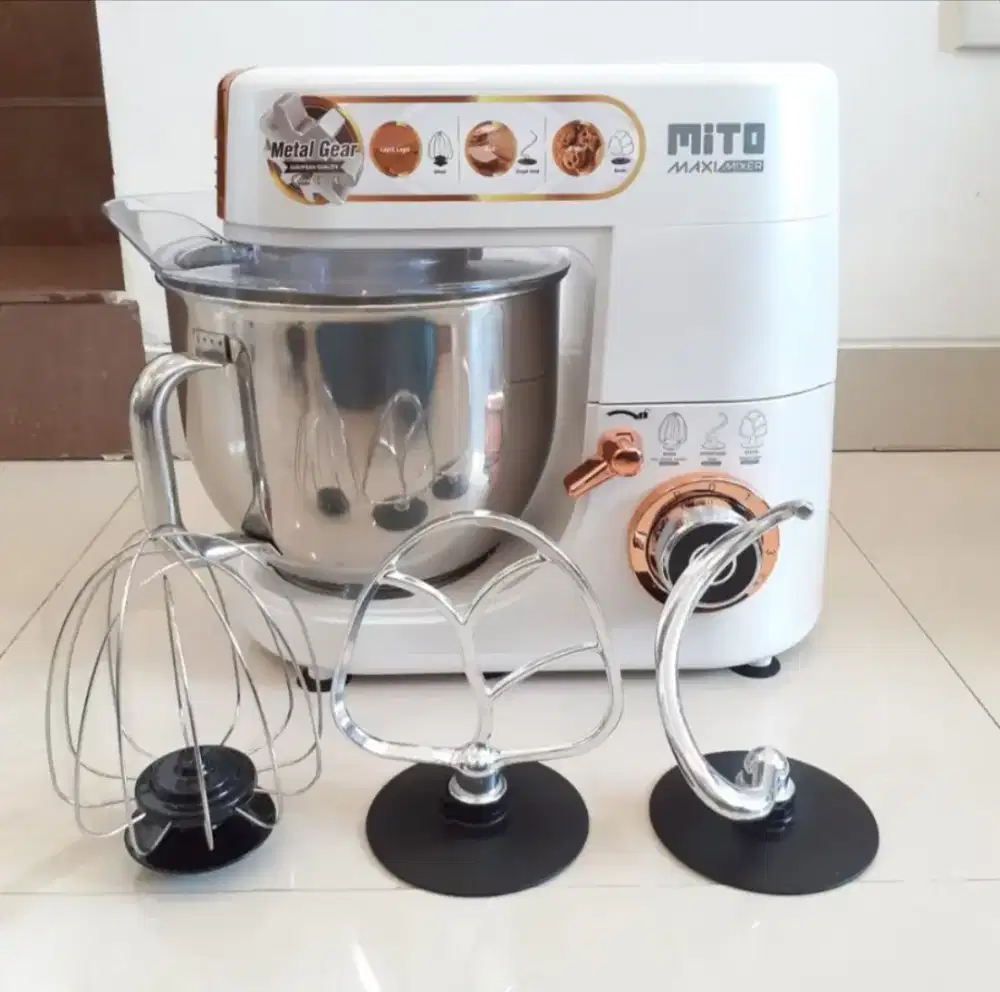 Standing mixer MITO MX700