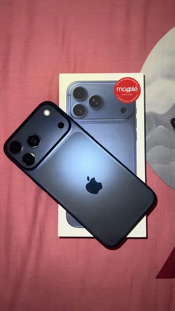 Dijual Iphone 17 Promax 512 GB Deep Blue ex garansi resmi