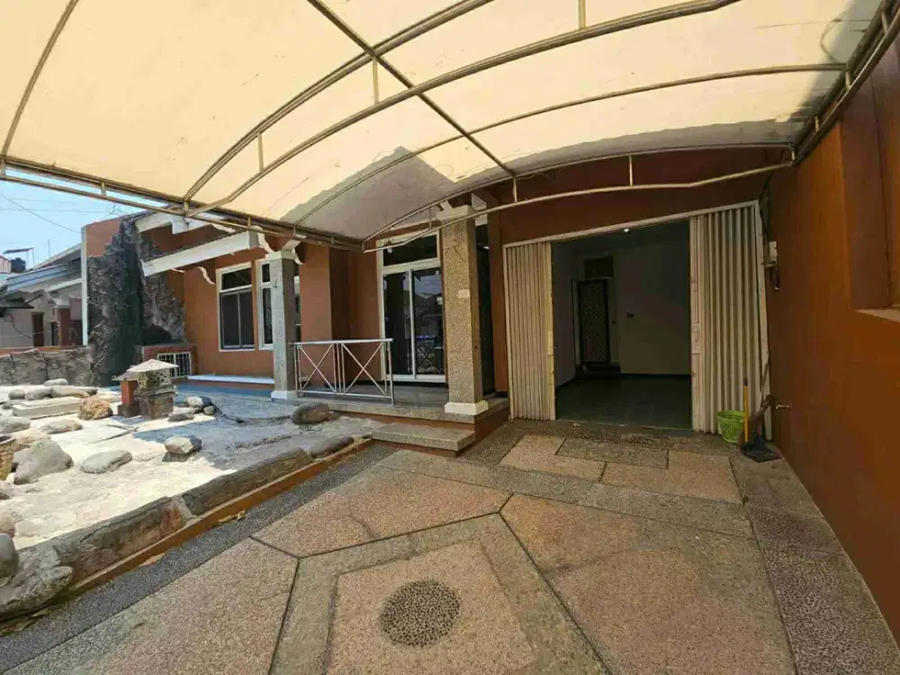 Disewakan Rumah Bagus Siap Pakai di Puri Anjasmoro, Semarang
