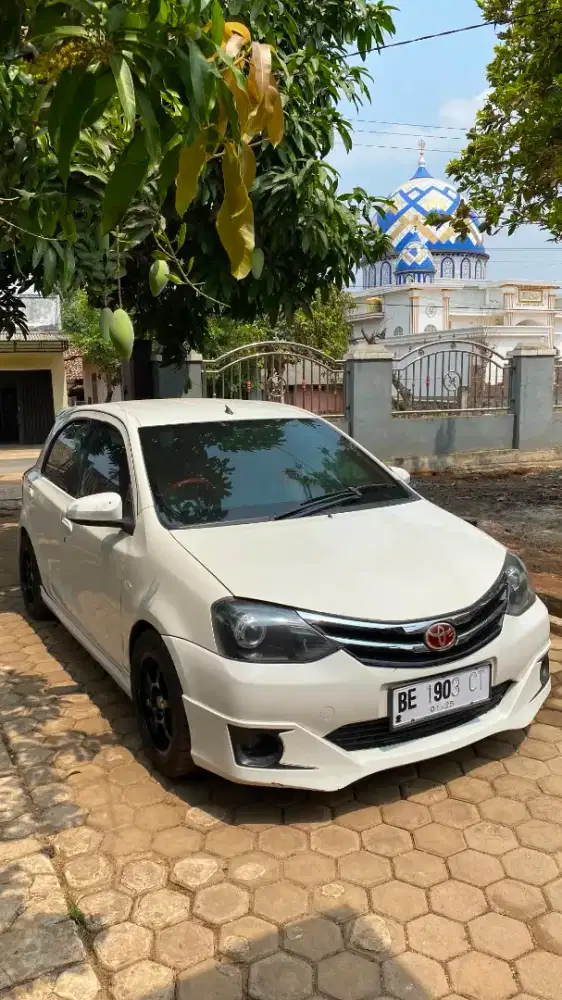 TOYOTA ETIOS VALCO 2015 TIPE G 1.2 MANUAL