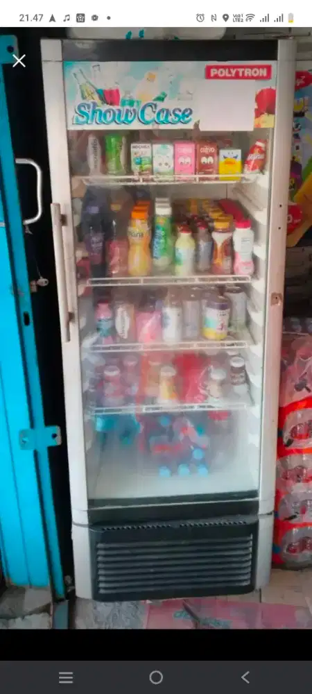 Showcase polytron kondisi bagus normal dingin siap pakai