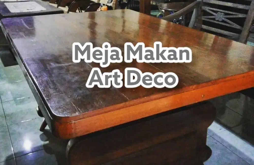 Meja Makan Art Deco