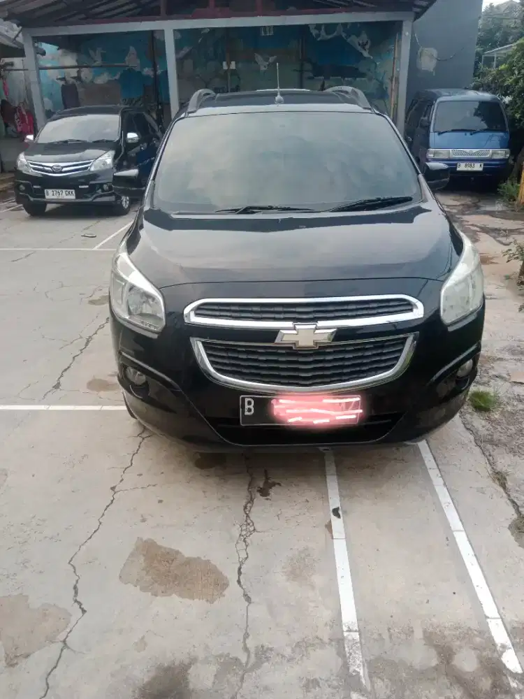 Dijual cepat mobil Chevloret spint ltz 2013