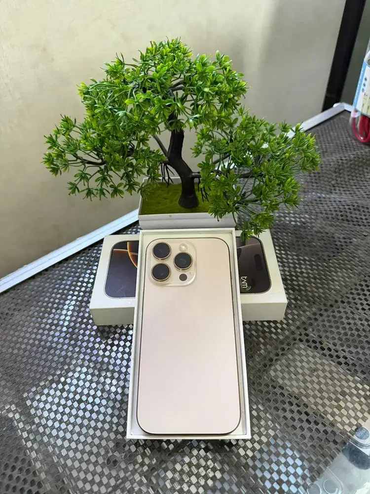iPhone 16 Pro 128Gb Desert titanium iBox