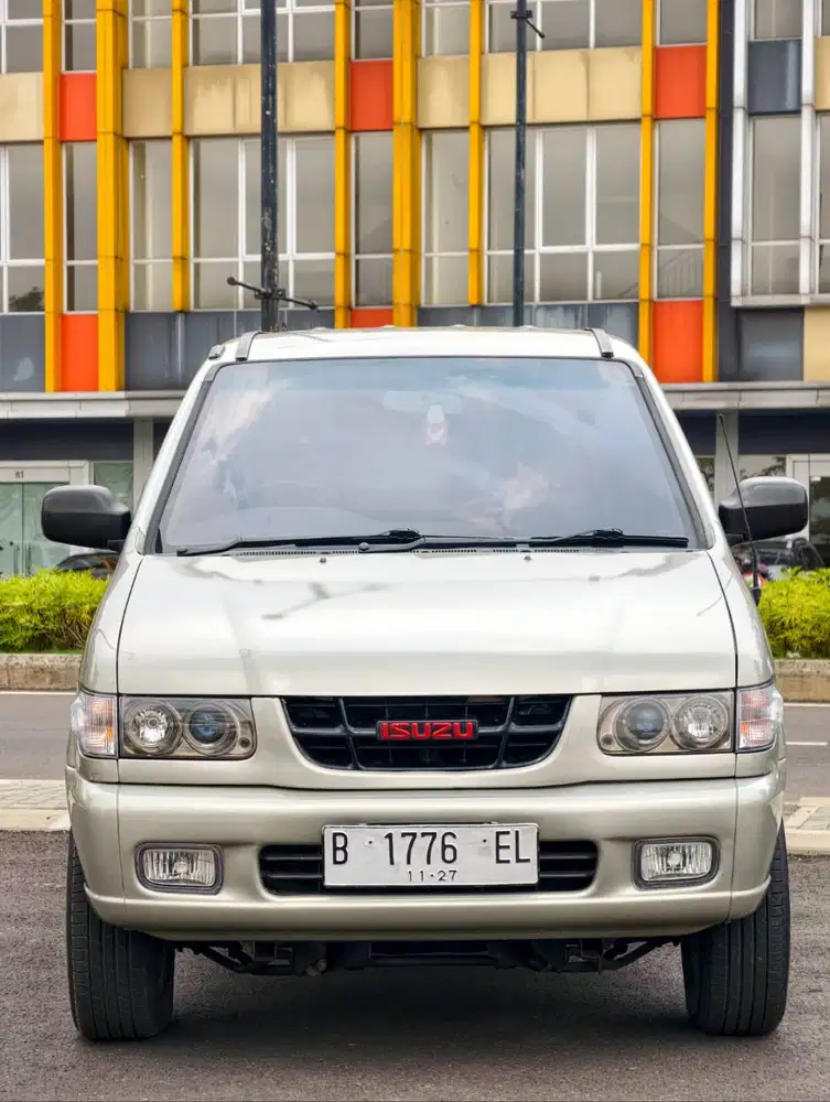 ISUZU PANTHER LS MATIC-AT 2001 JARANG ADA