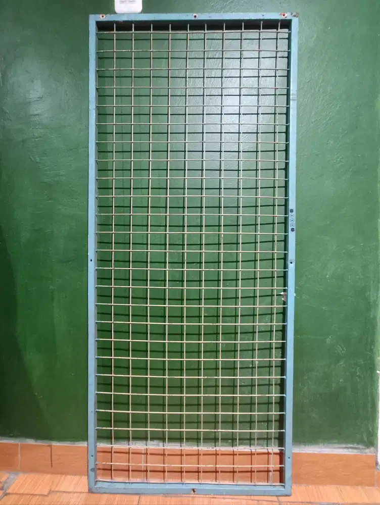 Ram Besi Besar 60 x 140 cm Bingkai Gantungan Display Pajangan Aksesori