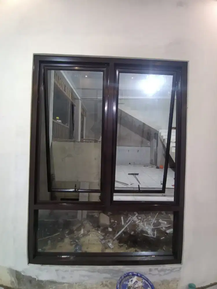 Menerima pemasangan kusen pintu dan jendela aluminium