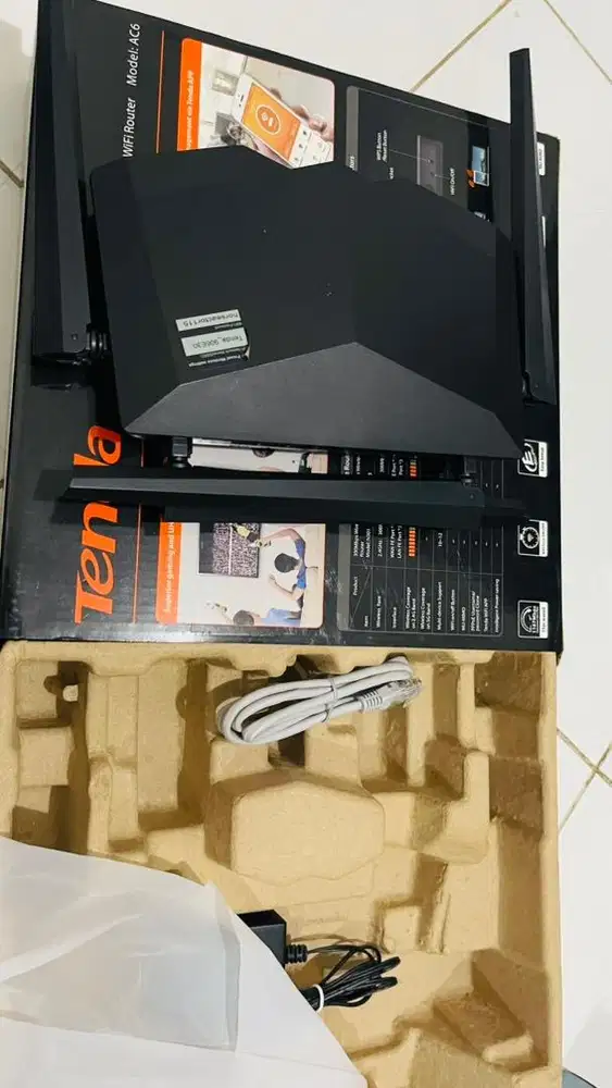 Tenda AC6 1200 wifi router