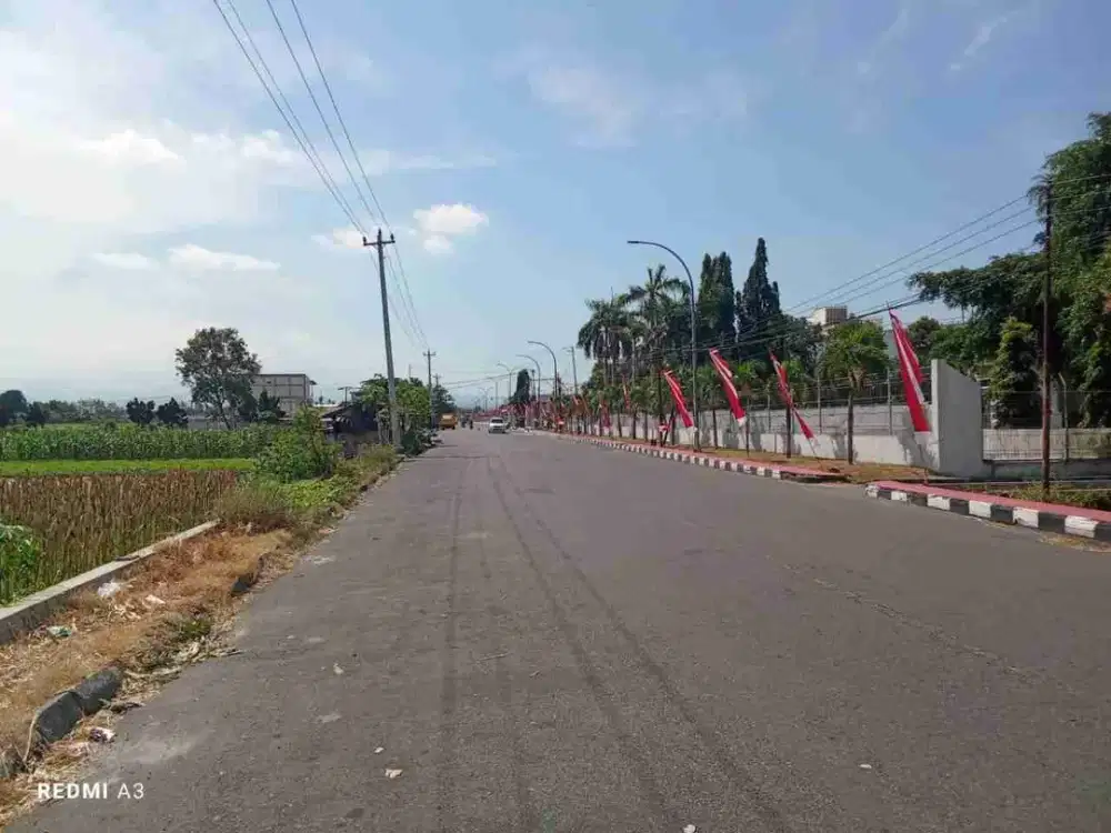 Tanah Tepi Jalan SGM Kemudo Klaten dekat Candi Prambanan