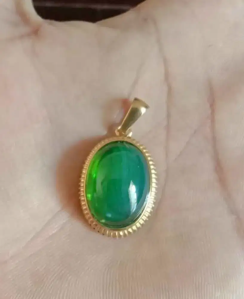 Liontin Batu Giok Burma
