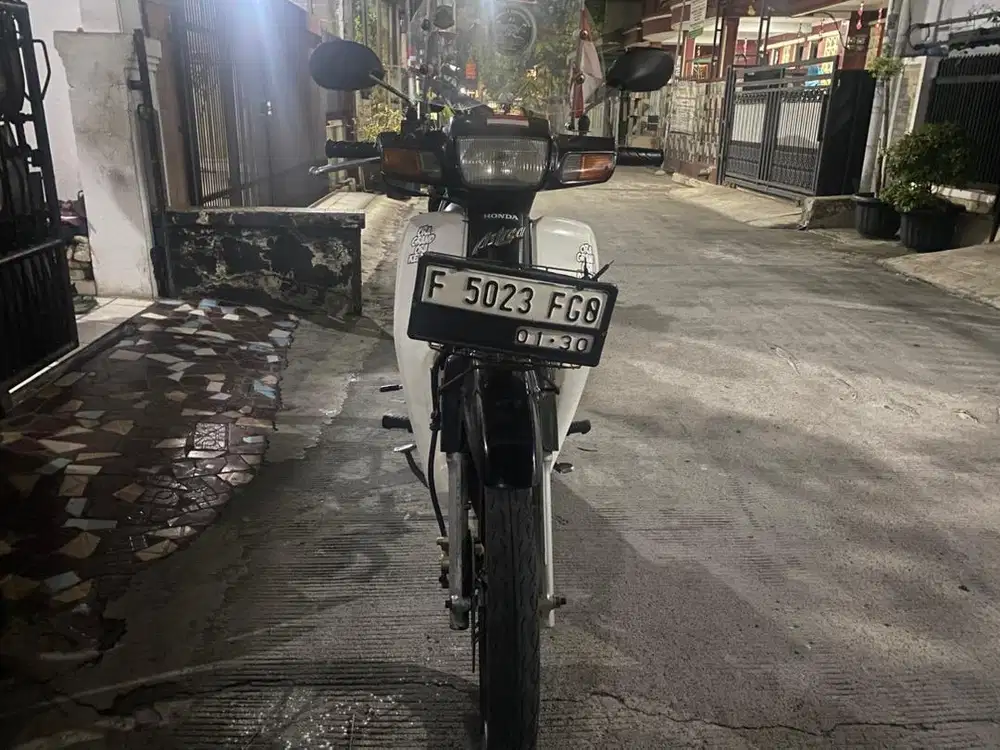 Astrea Legenda 2003