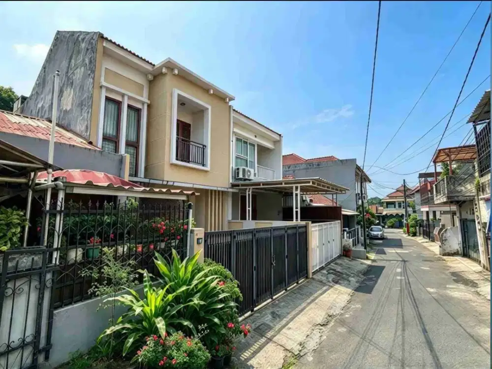 Rumah Terbaik Di Tebet Akses 2 Mobil, Semi Furnish Jakarta Selatan SHM