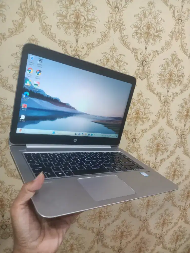 lactop hp elitebook folio 1040 G3 ram 16/M.2 SSD 512 normal smua nya