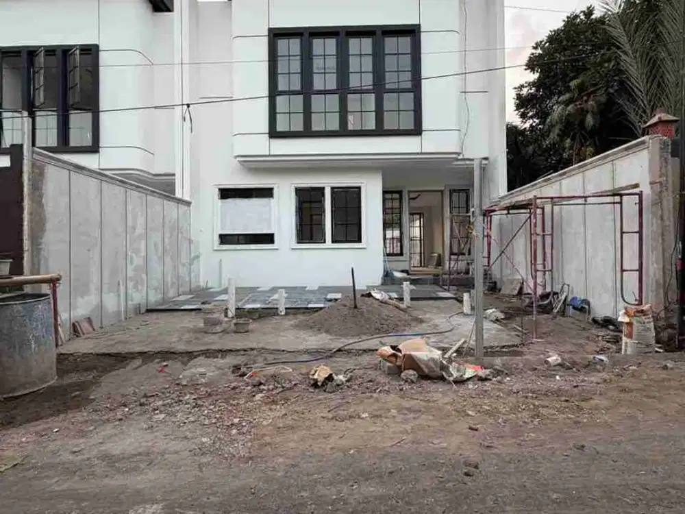 Rumah Mewah Modern Di Jalan Damai