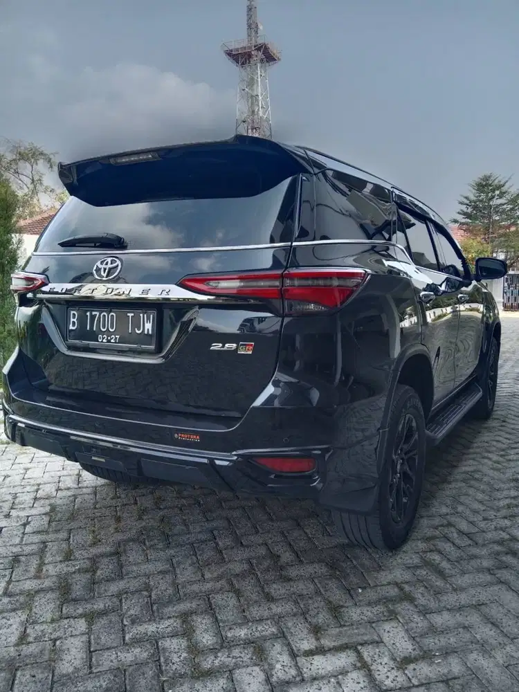 Jual mobil Fortuner GR 2.8 AT