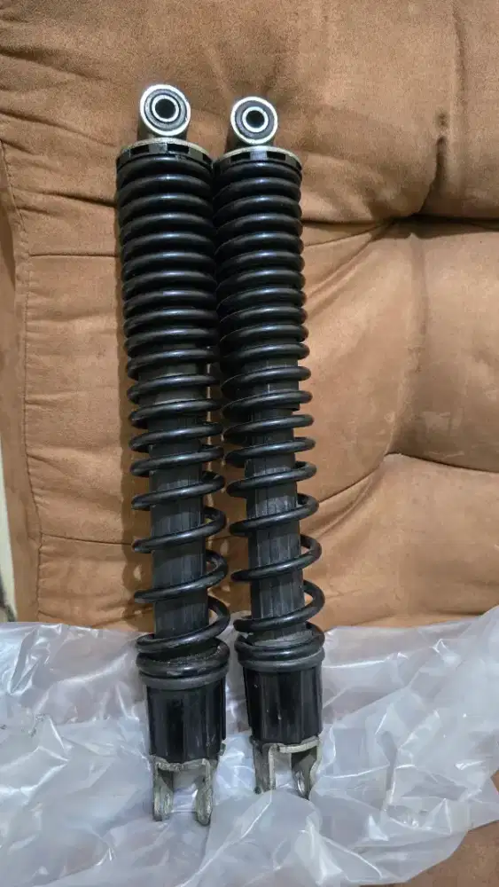 Shockbreaker belakang HONDA PCX 160