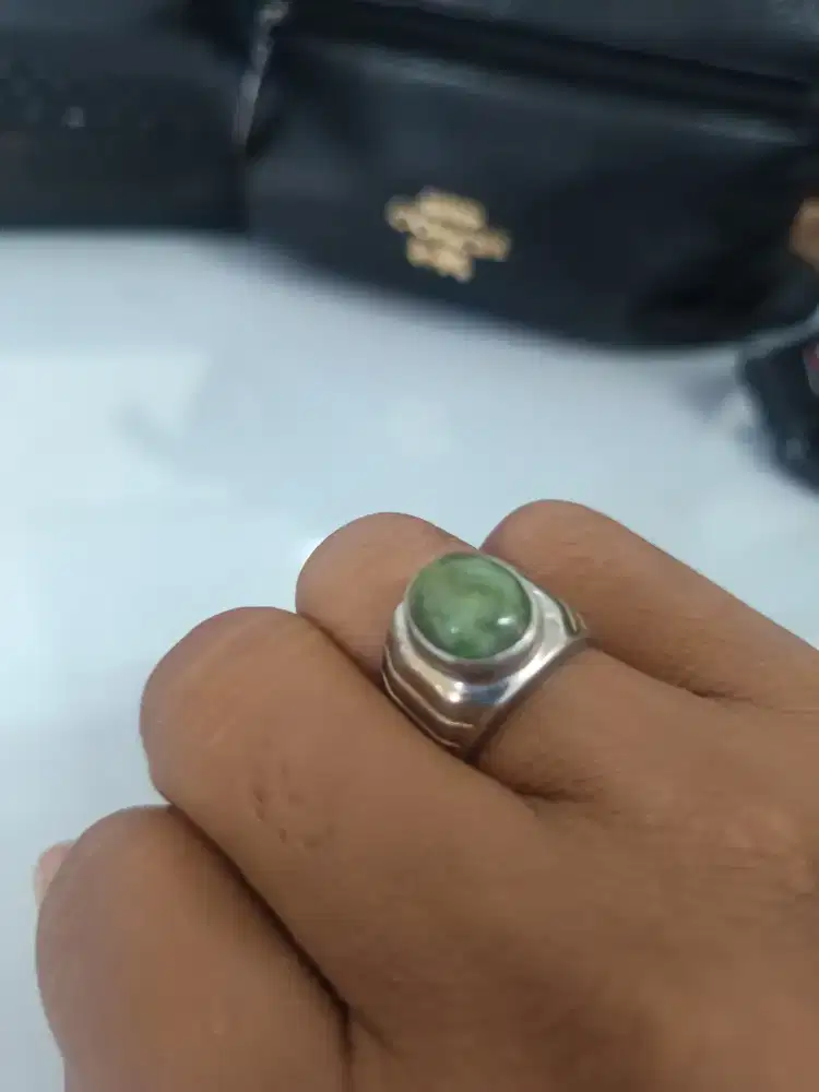 Peridot , Giok, Loose stone blue topaz London