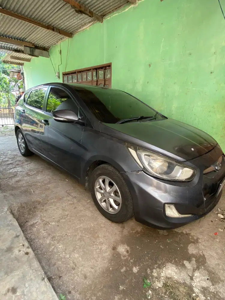 Di Jual Hyundai Grand Avega 2012