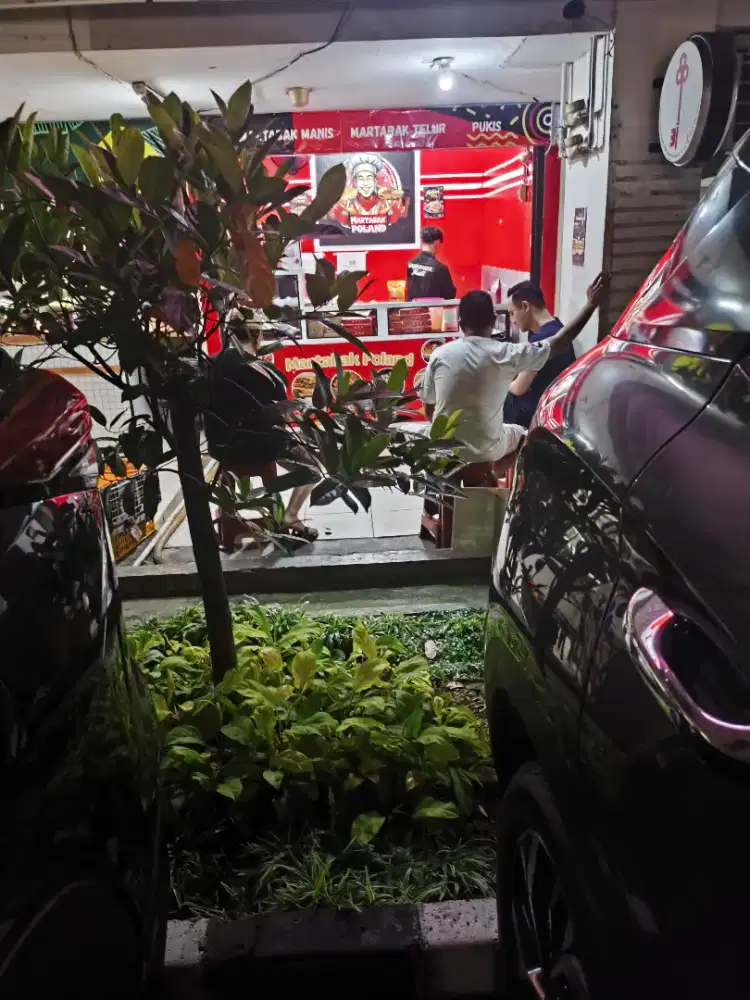 cari karyawan martabak manis dan telur