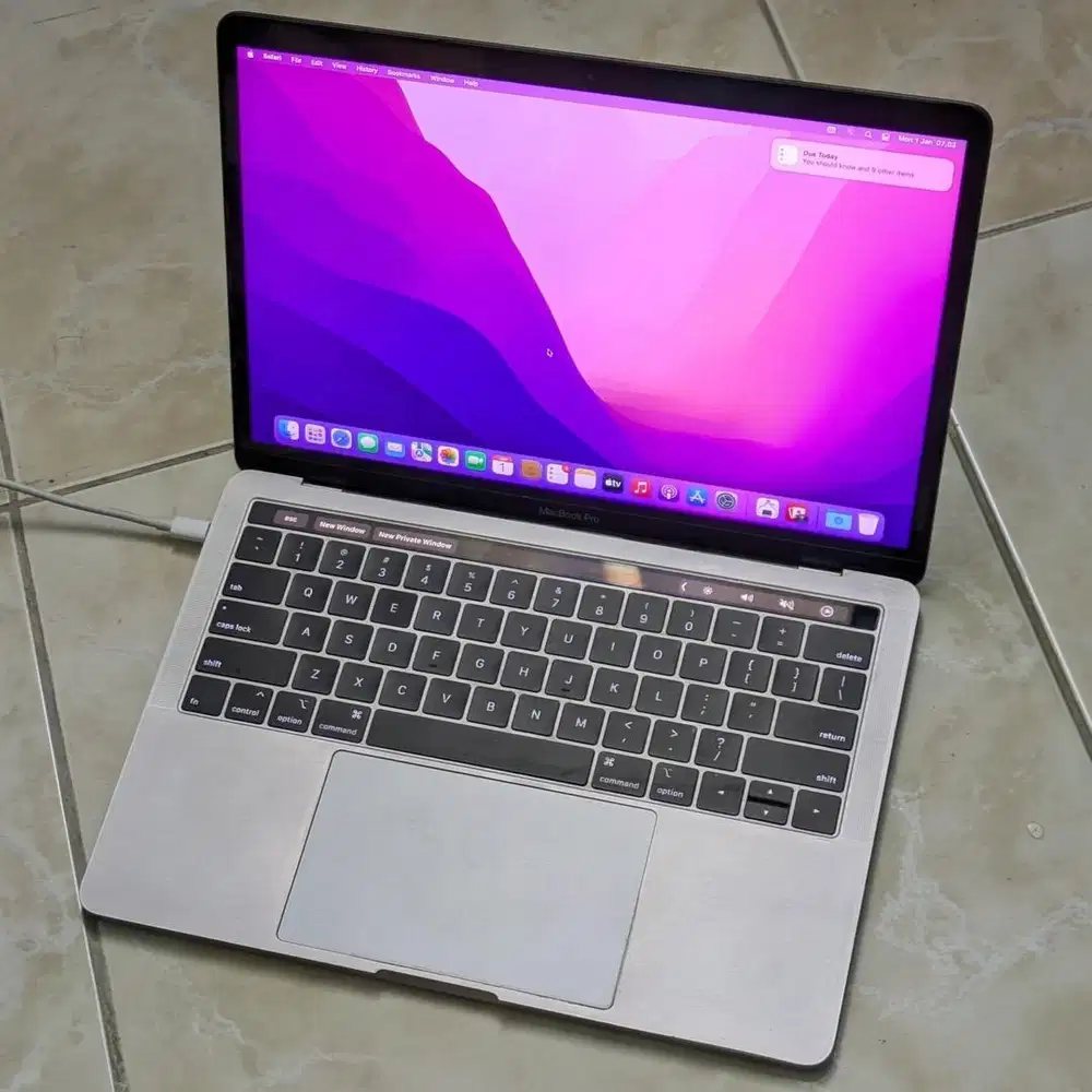 Macbook Pro touchbar 2017 normal mulus