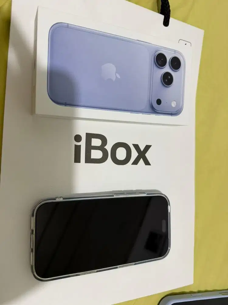 IPHONE 18 pro 256GB .. IBOX ,, cm buka segel