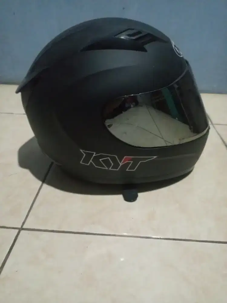 KYT R10 black doff