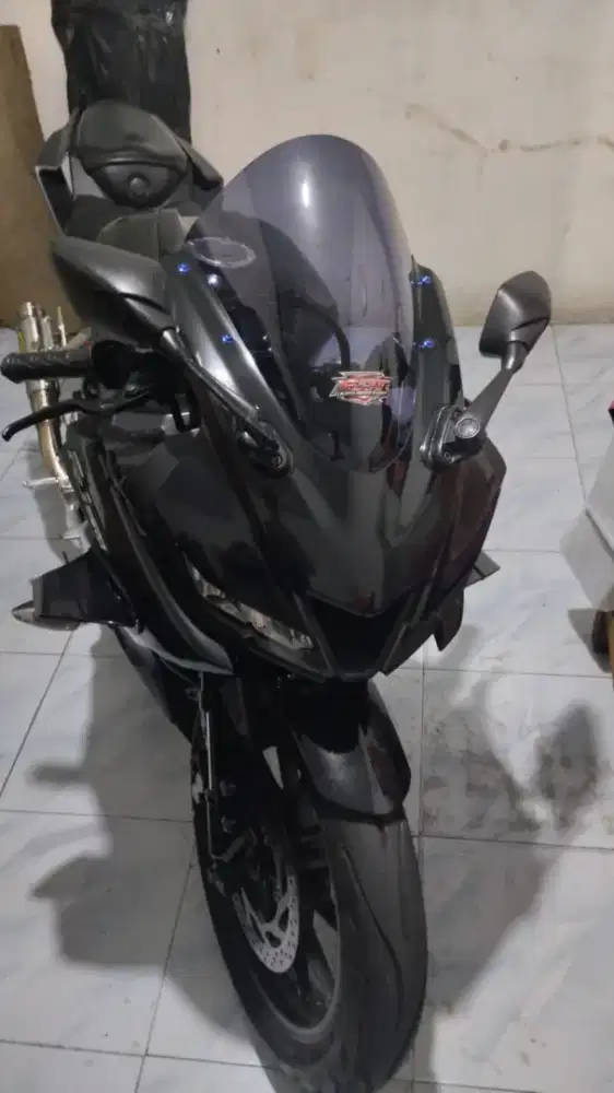 YAMAHA R15V3 2017