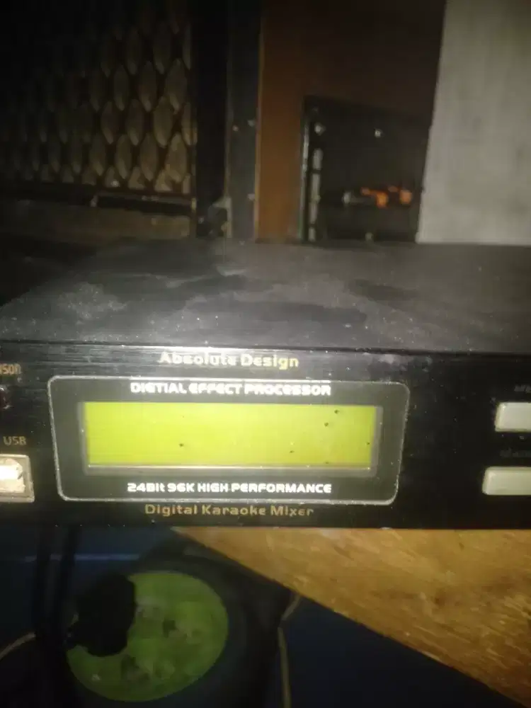 Mixer audio Karaoke merk Irsenson type 232