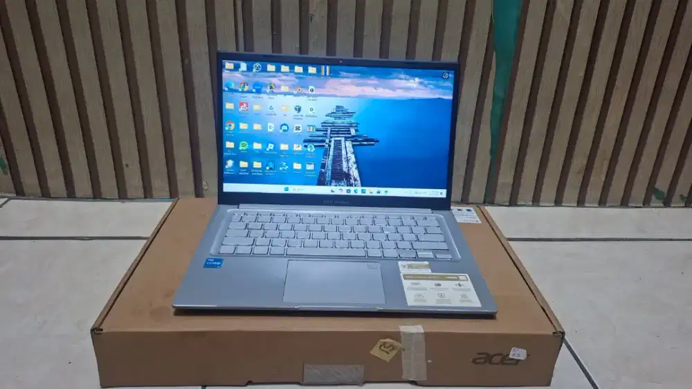Laptop Asus Vivobook A1404Z