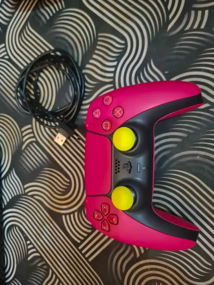 DualSense wireless controller PS5