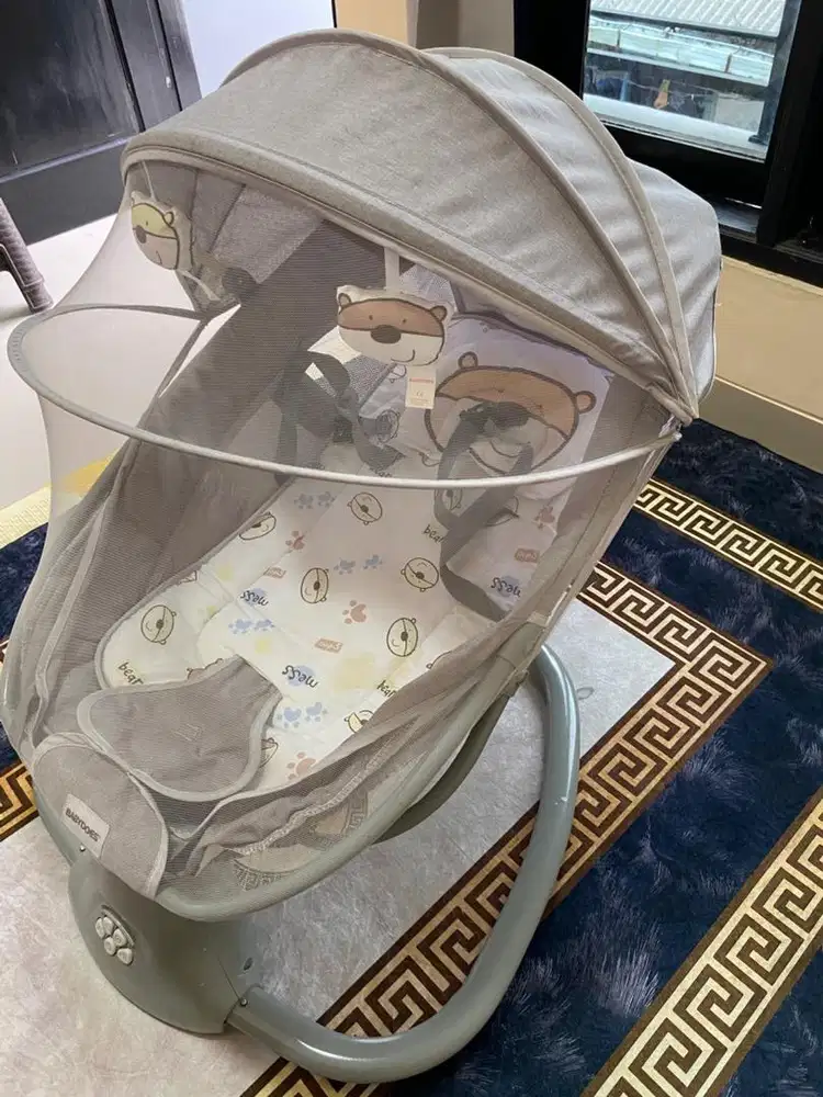 bouncer ayunan bayi elektronik