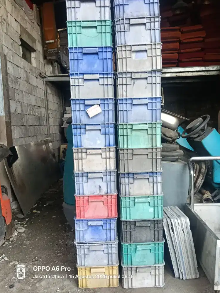 Box plastik bekas