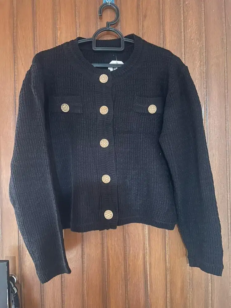 cardigan cakep hitam