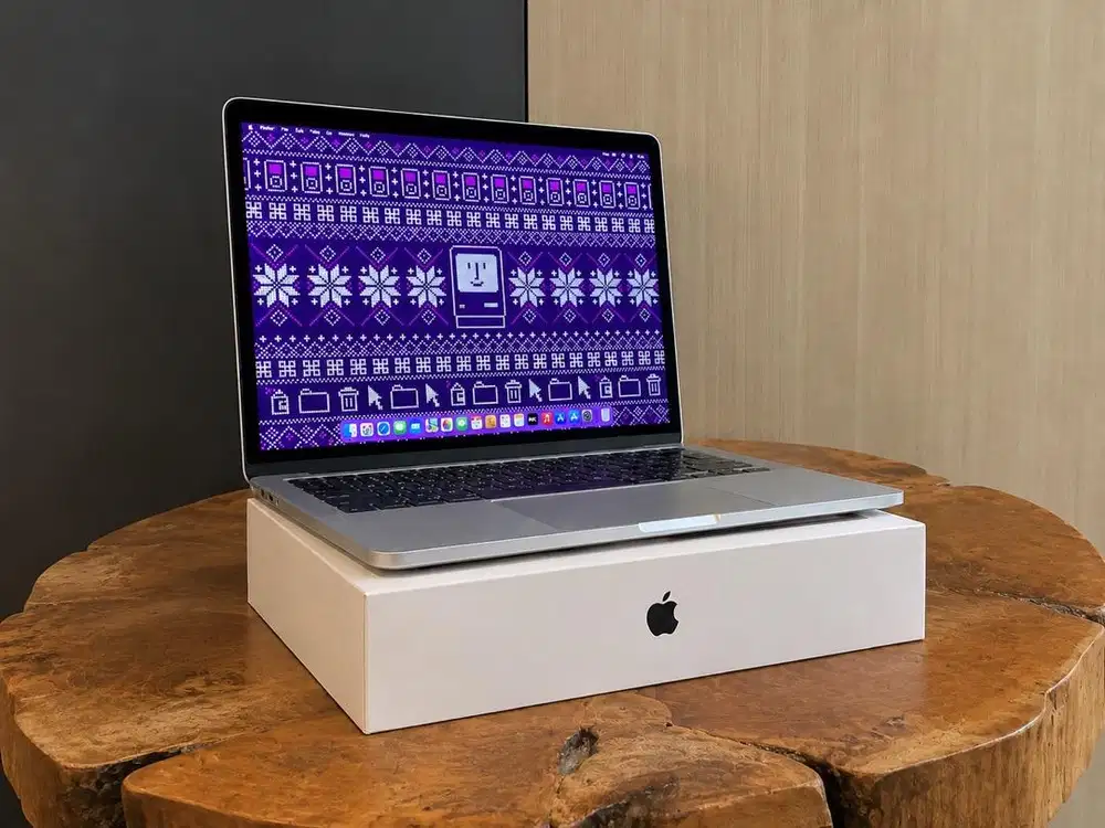 Macbook Pro 13 ibox CTO i7 256GB Spek Brutal Maksimal