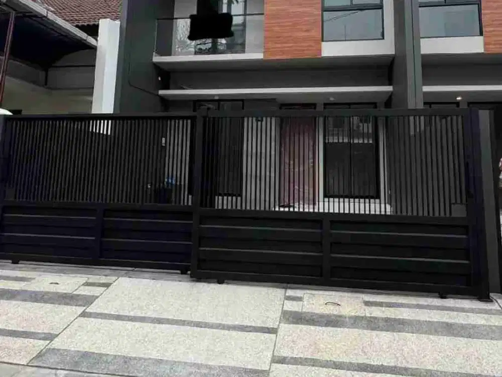 Jual Cepat Rumah Minimalis 2Lt Strategis di Mulyosari Surabaya Timur