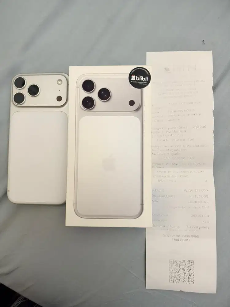 Dijual Mulus silver I phone PM 17 milik pribadi