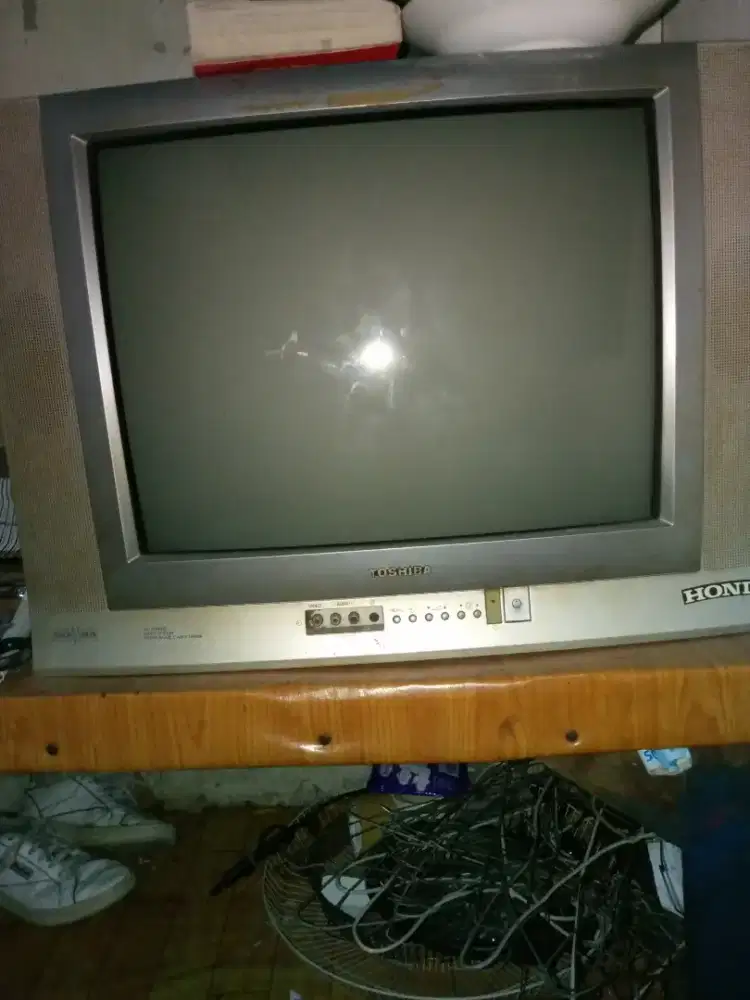 di jual nih tivi tabung normal masih bagus pula