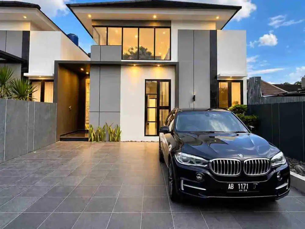 RUMAH MEWAH 1 LANTAI EKLUSIF DENGAN TANAH LUAS HIGH CEILING DI JALAN KALIURANG KM. 13 SUKOHARJO