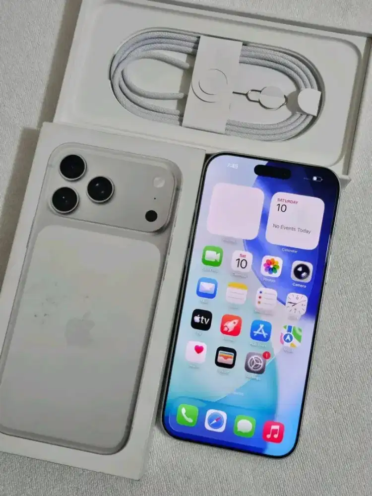 iPhone 17 pro max 257..like new..