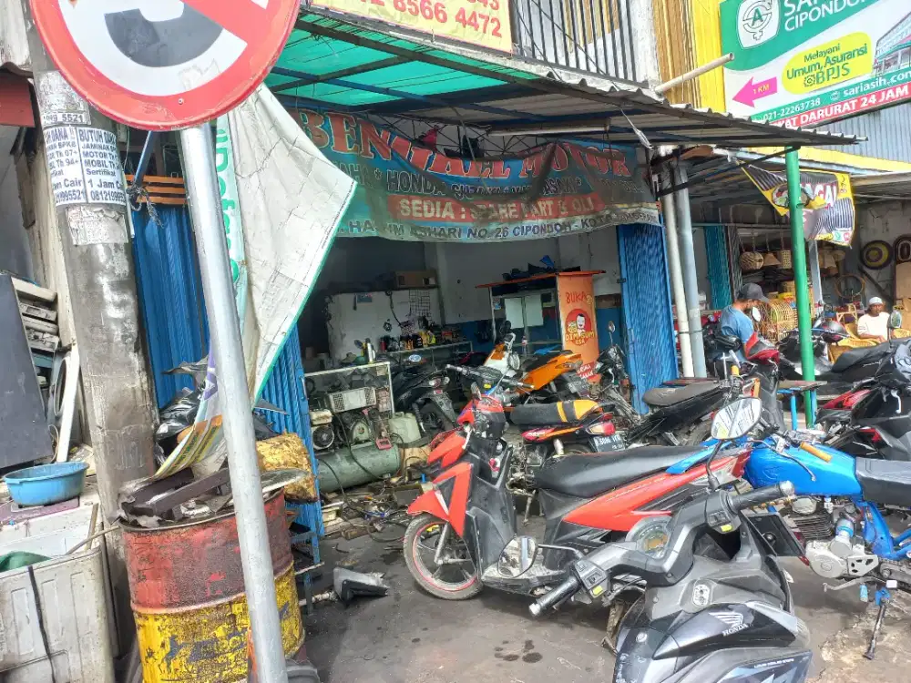 bengkel motor dan sparepart