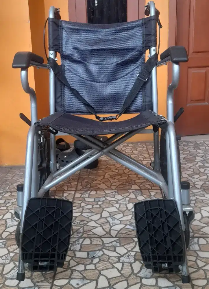 JUAL CEPAT Kursi Roda Lipat