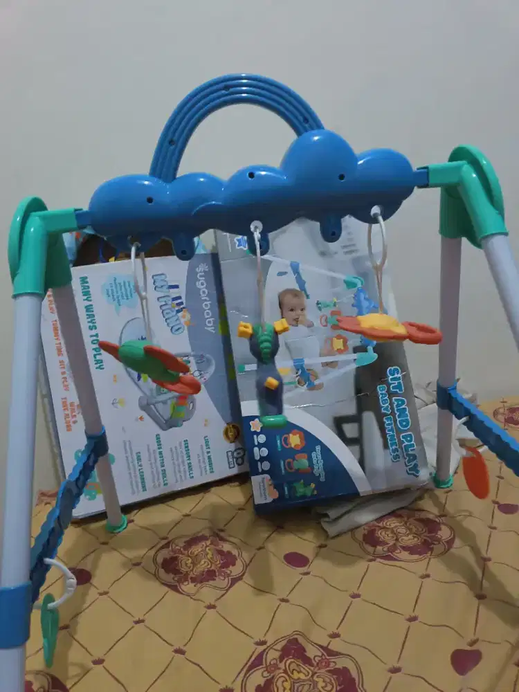 Mainan gantung bayi