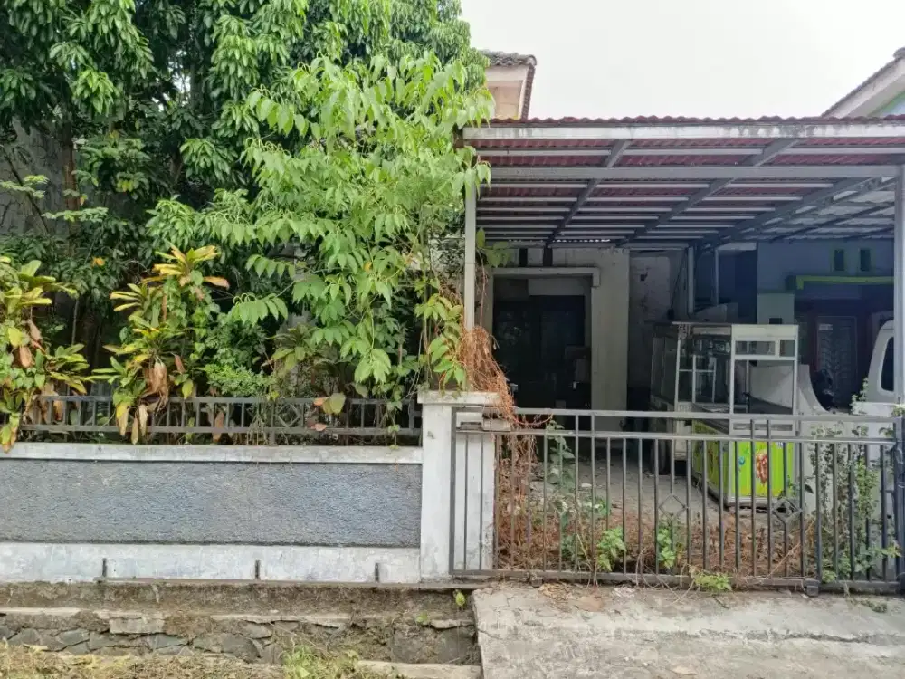 Dijual rumah di Boulevard utama dlm cluster lt.120 m²
