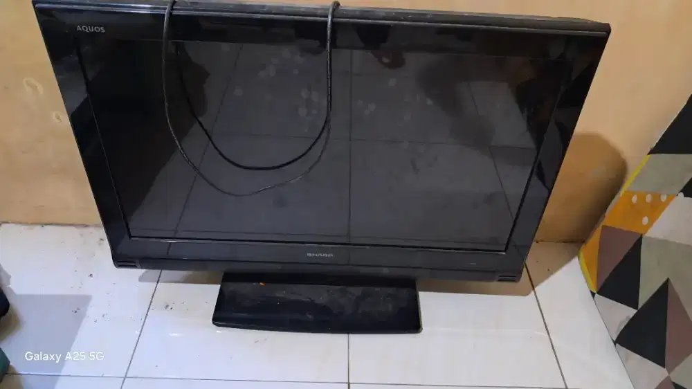 Tv lcd sharp 32 inc