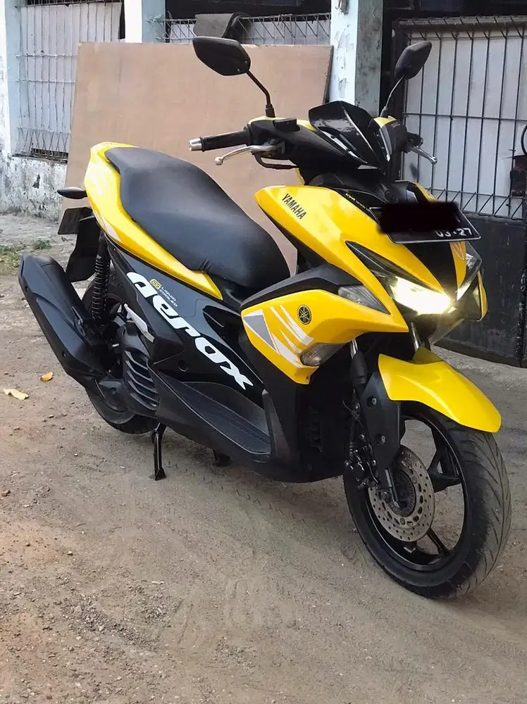 Yamaha Aerox VVA Asli Kuning