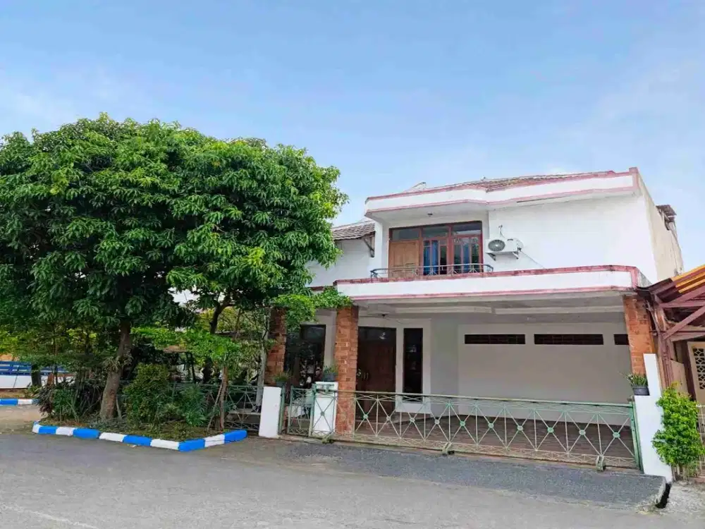 Dijual Rumah Hoek Dalam Komplek Dekat Kampus Di Pamulang Tangsel
