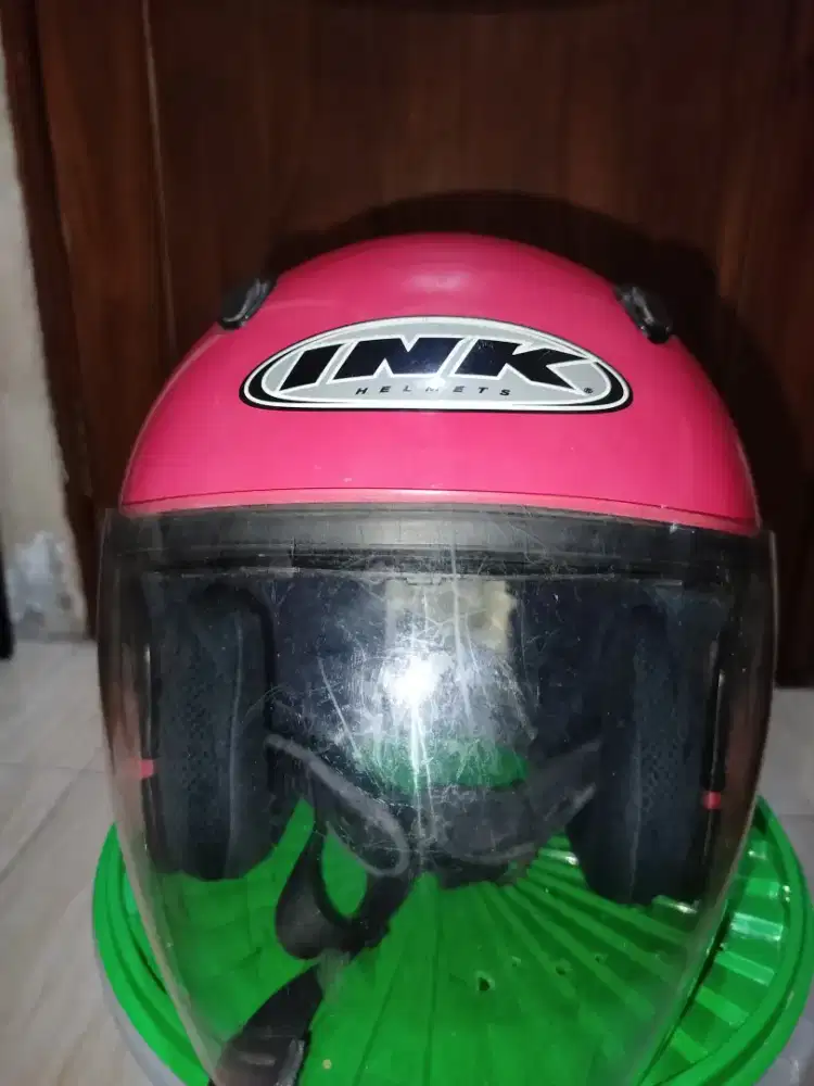 Helm ink ori pemakaian cewek