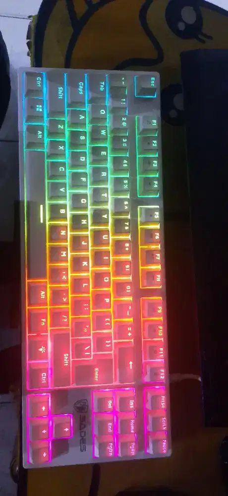 Keyboard mekanikal sades khanda
